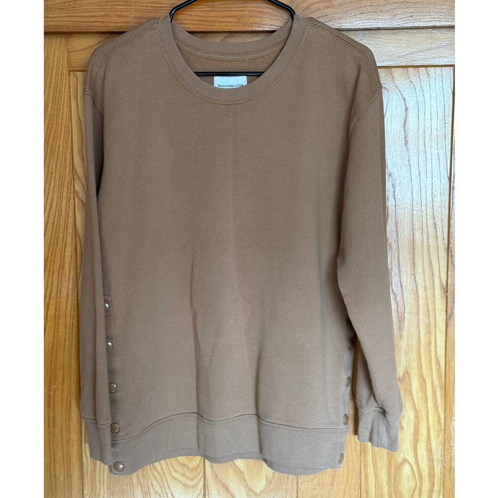 Abercrombie & Fitch Soft Tan Side Snap Crewneck Sweatshirt S